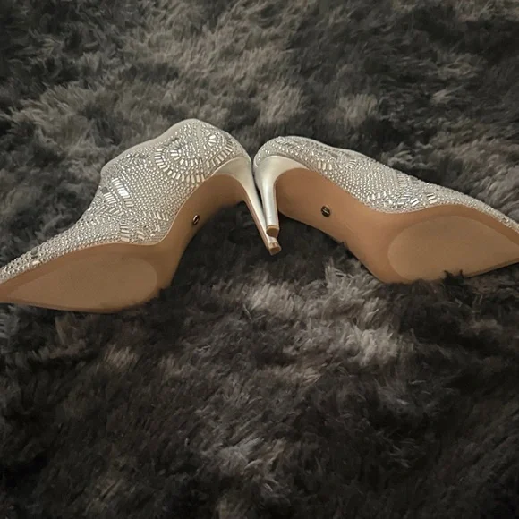 Thalia Sodi Glittering Silver Ankle Boots - Picture 3 of 8